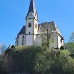 Beutlich's Woertherseeappartements * 沃尔特湖畔韦尔登
