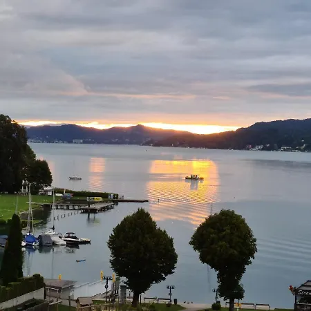 Beutlich's Woertherseeappartements 沃尔特湖畔韦尔登