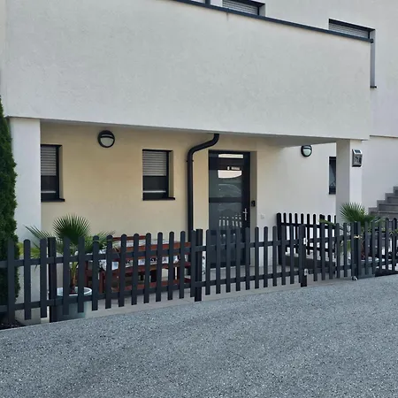 Апартаменты Beutlich's Woertherseeappartements *