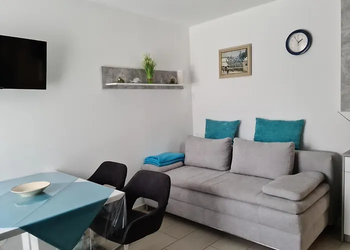 Beutlich's Woertherseeappartements * וולדן אם וורתרסי